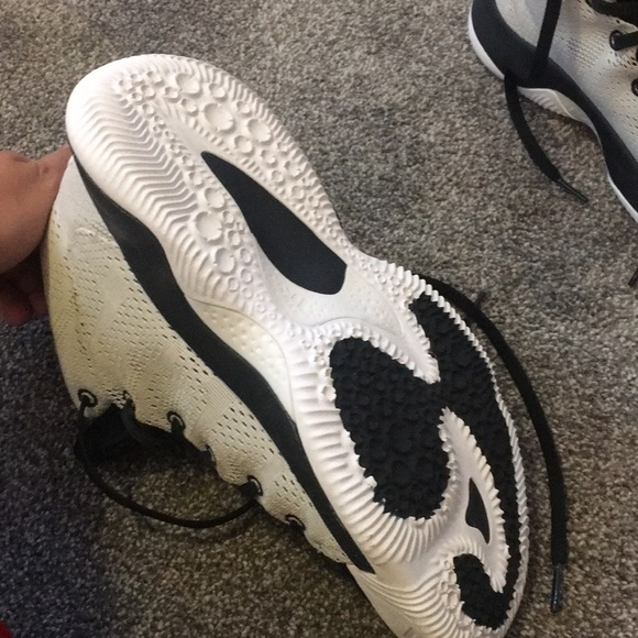 adidas basketball shoes - Picture 2 of 3